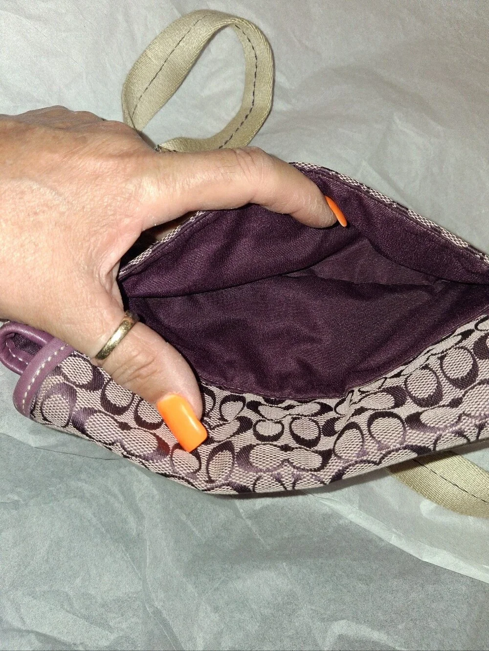 Coach Women's Purple Signature Pattern Crossbody Bag - Picture 4 of 8